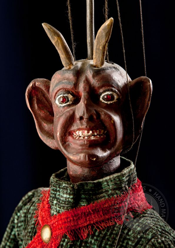 Satan - marionnette antique