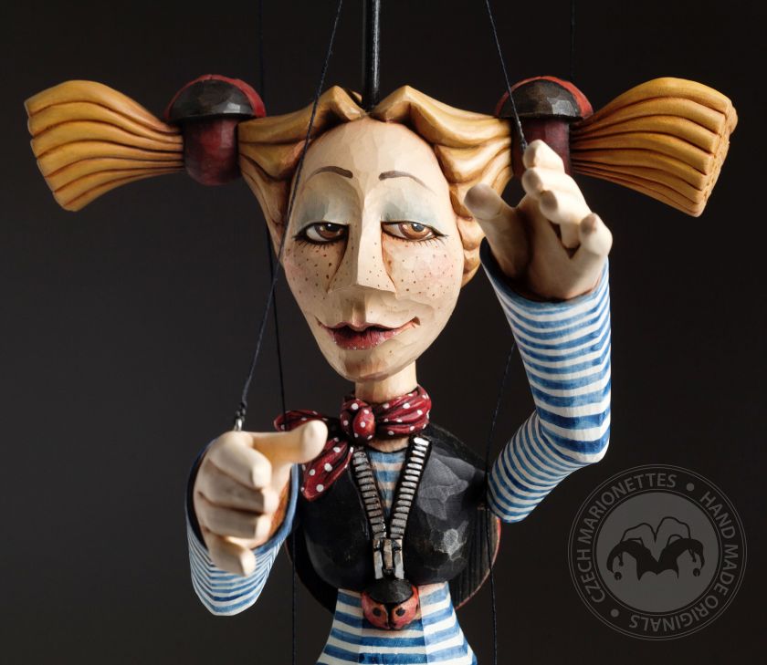 Marienkäfer handgeschnitzte Marionette aus Holz, Zoo Sapiens
