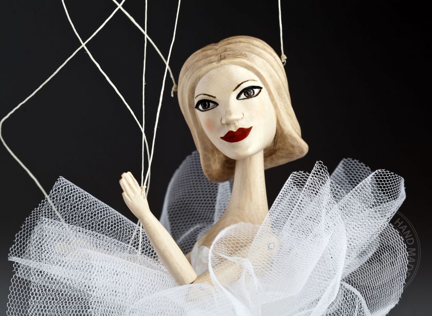 Handgeschnitzte Marionette aus Ballerina aus Holz