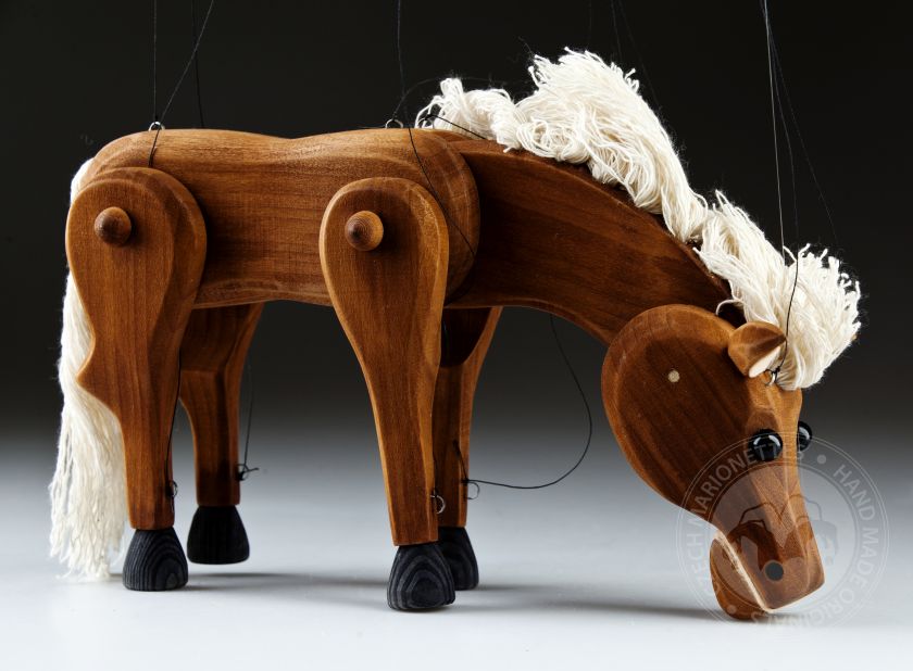 Dřevěná loutka koníka - Hnědák