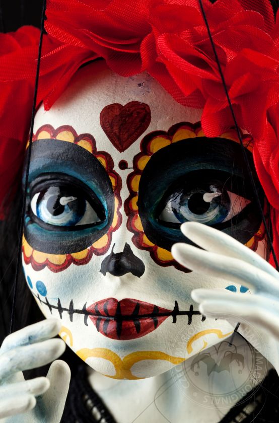 Santa Muerte rouge, marionnette design