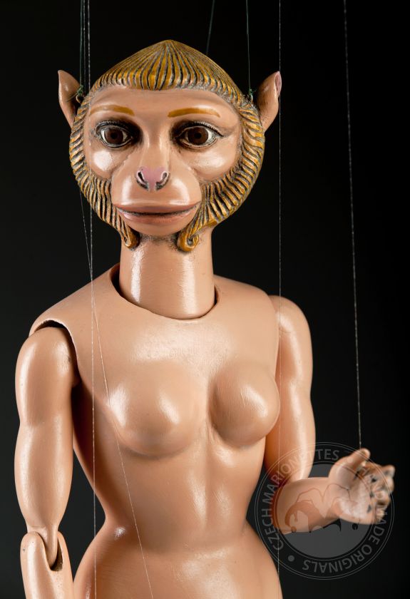 Donna scimmia - insolita marionetta con il corpo di una ragazza e la testa di una scimmia
