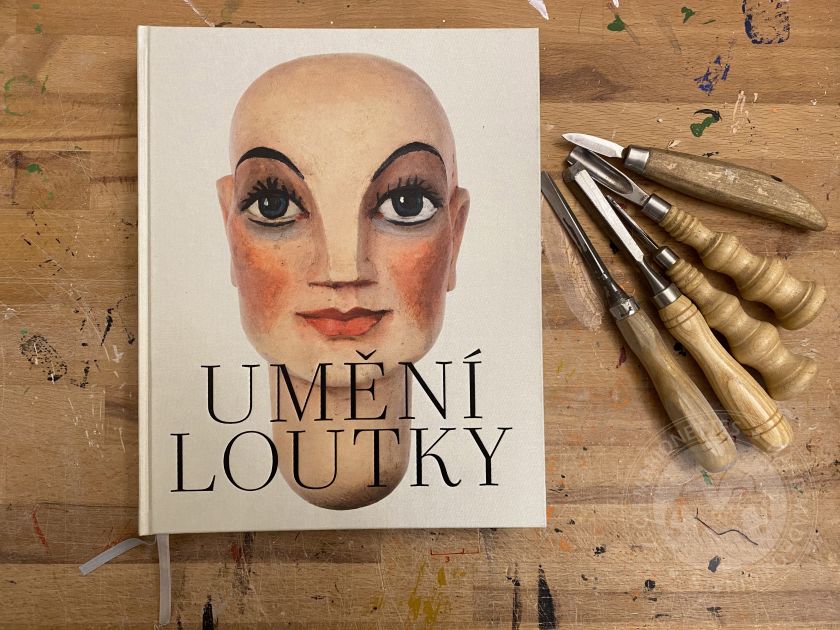 Umění loutky (Marionette Art) - un libro narrativo sulla collezione unica di Marie e Pavel Jirásek