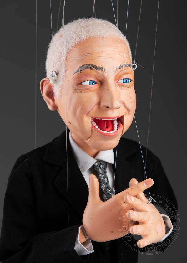 Maßgeschneiderte Marionette eines berühmten tschechischen Psychiaters