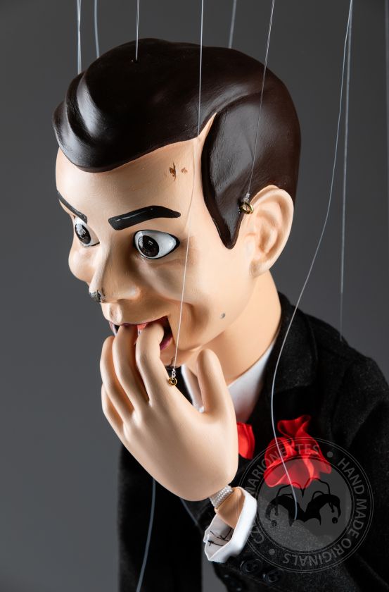 Slappy - Famous Marionette Puppet Replica