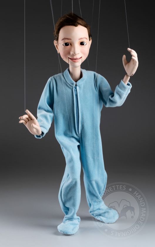 Loutka chlapce - marioneta 60cm, pohyblivá čelist a mrkací oči