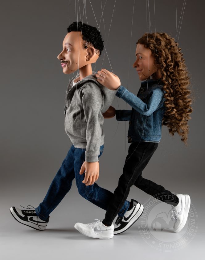 Una coppia di marionette con ritratto realizzate su misura - alte 60 cm (24 pollici).
