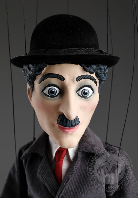 Charlie Chaplin – loutka věrně podobná slavnému komikovi