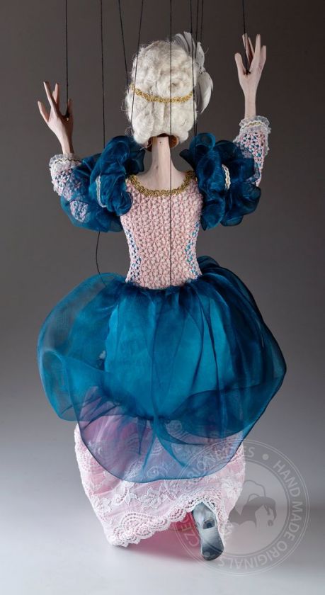 Duchess Victoria – original Czech Marionette