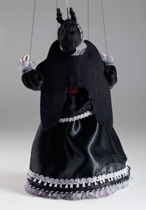 Dame Noire von Teese marionnette