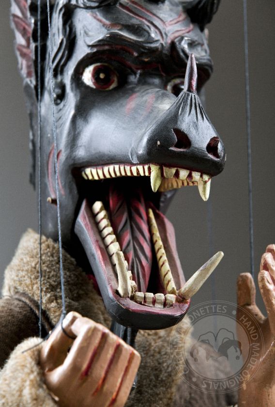 Teufel mit Hundekopf - antike Marionette