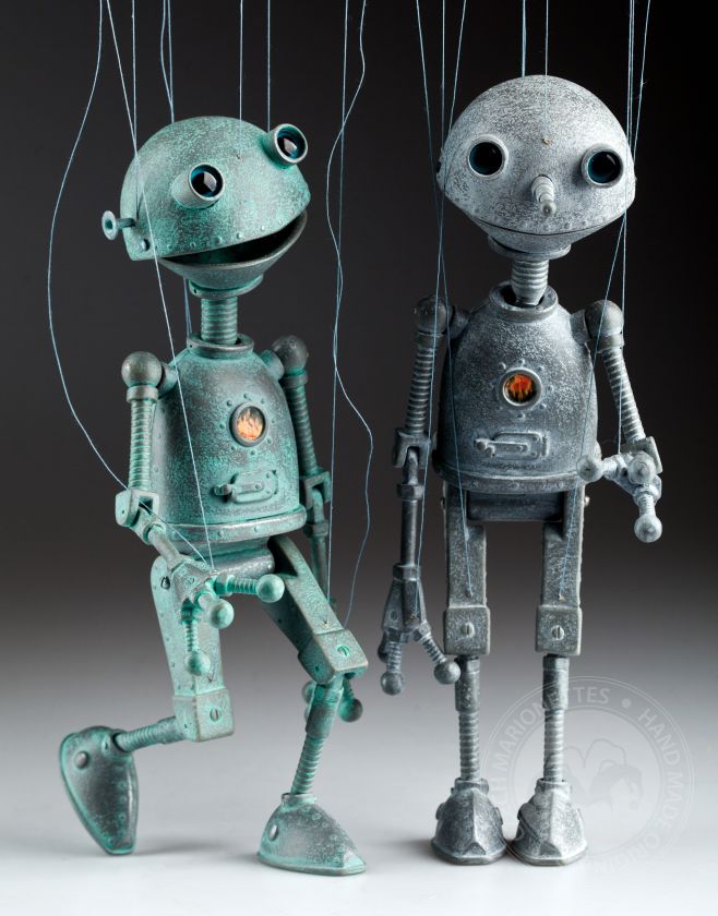 Robots in love - string puppets ONA and ON