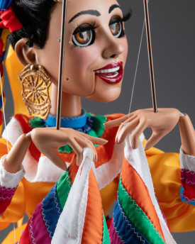 Danseuse mexicaine – Marionnette sur mesure de 20 pouces