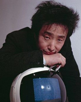 Marioneta hecha a medida del artista Nam June Paik