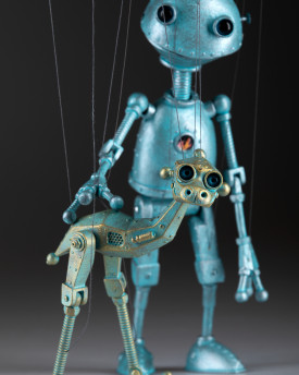 Ona – female robot puppet hand-made in Steampunk style