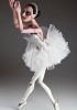 foto: Baletka – vyřezávaná loutka tanečnice