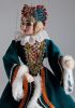 foto: La signora di corte Penelope Adeline - una marionetta in un bellissimo costume dettagliato