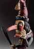 foto: Handgeschnitzter Mr. Punch als Marionettenpuppe